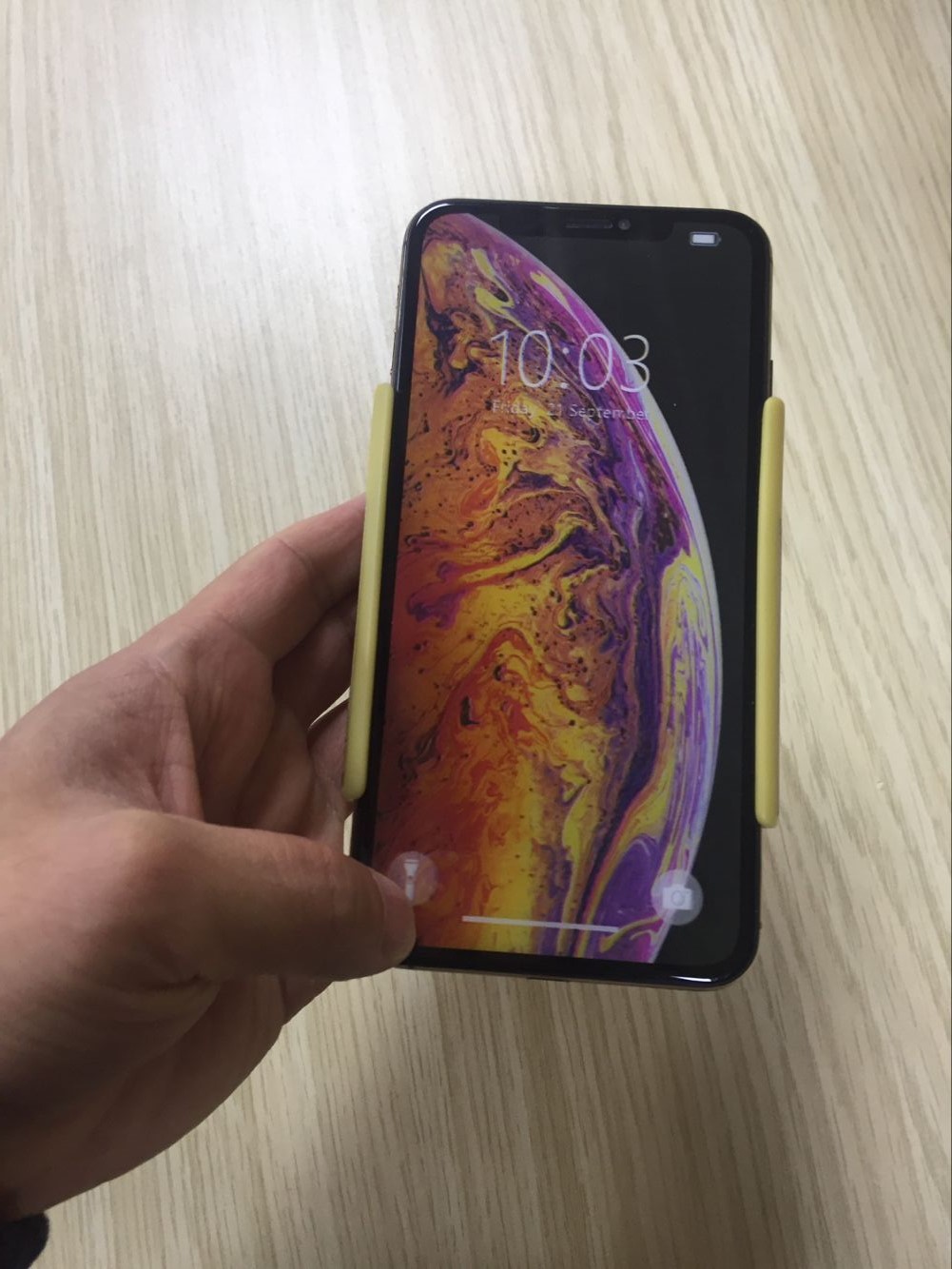 iPhone Xs Max单手操作左下触碰